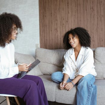 psicologa Aceitar o diagnóstico não é desistir. É começar com consciência.